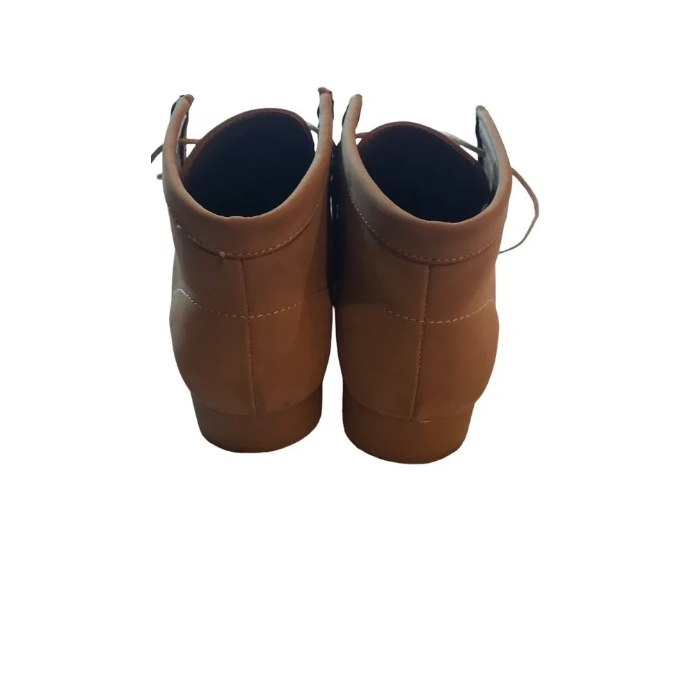 Amali Jason2 Tan Chukka High Top‎ Boot Size 9 EUC Preppy Trendy Designer